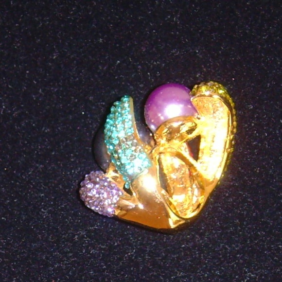 Multi-Colored Rhinestone and Faux Pear Cocktail Ring 5. 1/2 - Picture 13 of 14